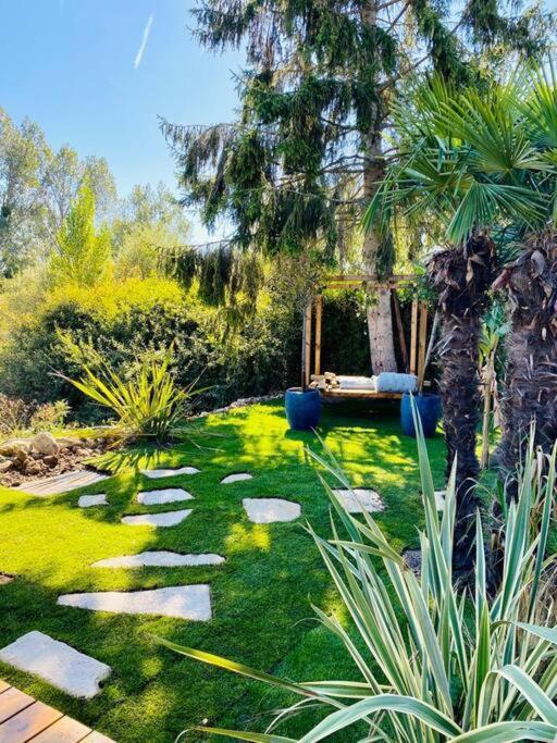 Cottage, Lodge & Spa Prouilly Екстер'єр фото